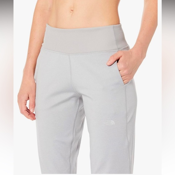 THE NORTH FACE Women's Plus Dune Sky Jogger - Picture 4 of 17